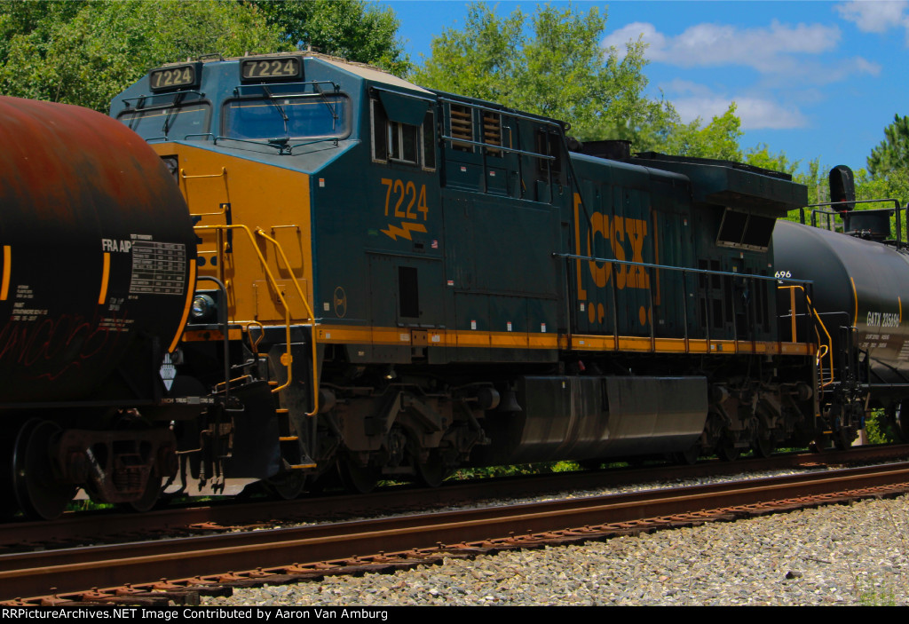 CSX M602 Mid Train DP